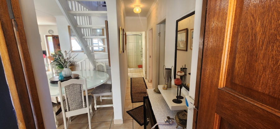 6 Bedroom Property for Sale in Dana Bay Western Cape